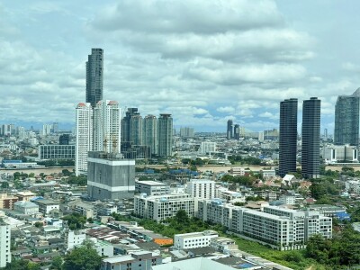ไฮฟ์ แอท สาทร / Hive at Sathorn