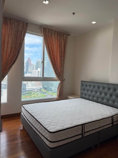 ไอวี่ สาทร 10 / Ivy Sathon 10