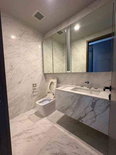 เดอะ โมนูเมนต์ ทองหล่อ / The Monument Thonglo-12