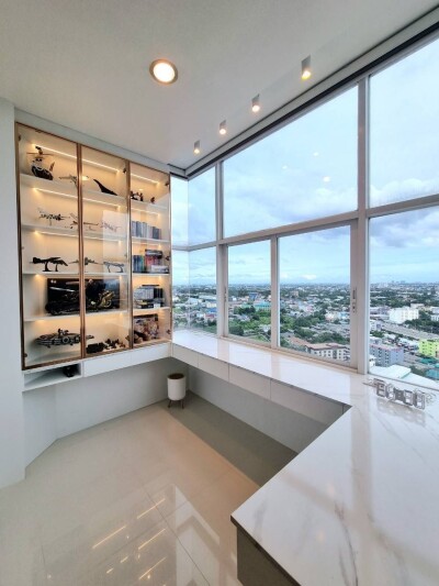 เดอะโฟร์วิงส์ เรสซิเดนซ์ ศรีนครินทร์ / The Four Wings Residence