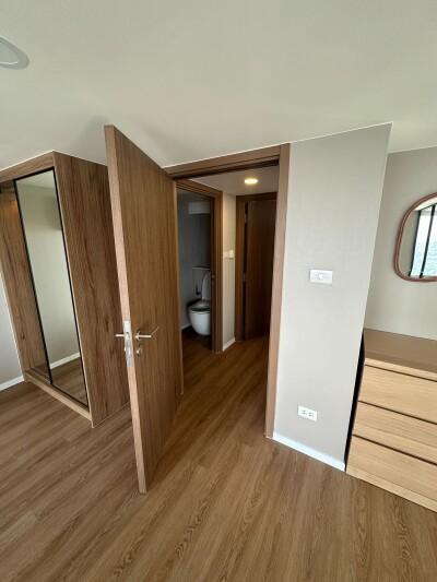 อัปเดตล่าสุด 13/5/2568 : ไซมิส พระราม 9 (แลนด์มาร์ค @MRTA Station) / ห้องขนาด 70 ตรม. ชั้น 18 อาคาร C-17