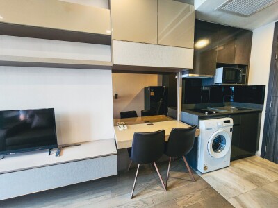 แอชตัน อโศก / Ashton Asoke