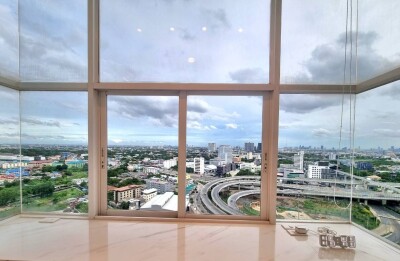 เดอะโฟร์วิงส์ เรสซิเดนซ์ ศรีนครินทร์ / The Four Wings Residence