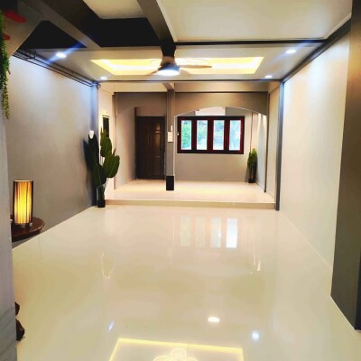 อัพเดทล่าสุด 11/10/2568 : 🏡✨ ขาย / ให้เช่าบ้าน รีโนเวทใหม่ ทำเลทอง ติดถนน ใกล้รถไฟฟ้า 2 สาย ✨🏡