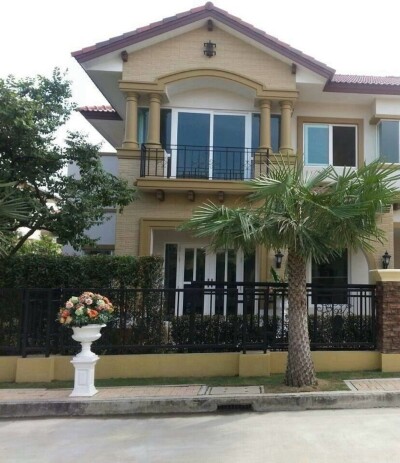 ลัดดารมย์ อิลิแกนซ์ วงแหวน สาทร-2