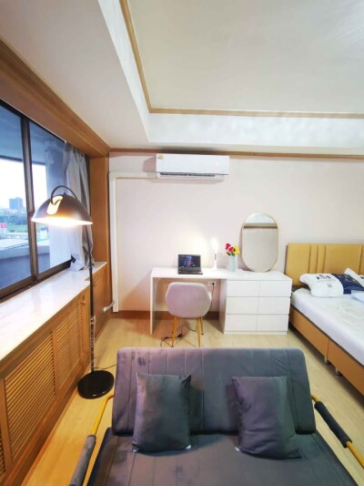 รอยัล ไนน์ เรสซิเดนท์ / Royal Nine Residence