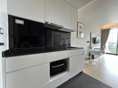 เวีย 49 / Via 49