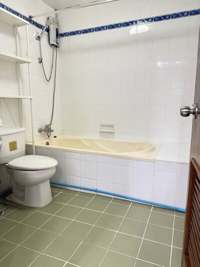 วิทยุ คอมเพล็กซ์ / Wittayu Complex