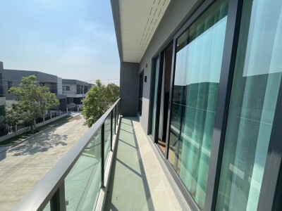 เซนโทร บางนา / Centro Bangna