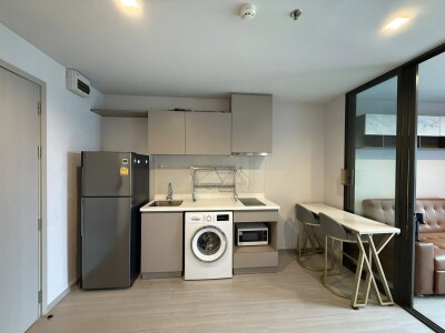 ไลฟ์ ลาดพร้าว / Life Ladprao