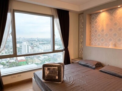 ทรู ทองหล่อ / Thru Thonglor