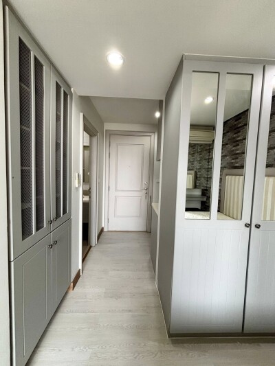 ดิ เอดิเตอร์ / The Editor