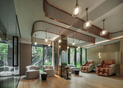 ลอยด์ ศูนย์วิจัย - ทองหล่อ / LLOYD Soonvijai - Thonglor-10