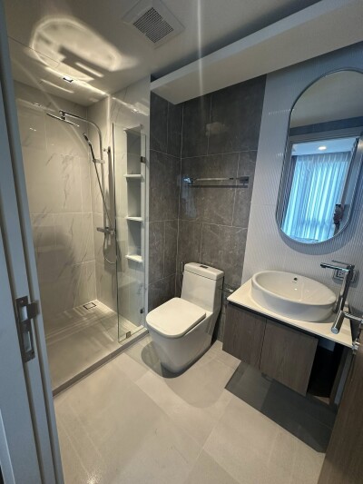 ลอยด์ ศูนย์วิจัย - ทองหล่อ / LLOYD Soonvijai - Thonglor-6