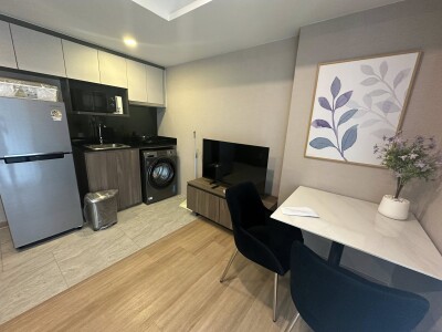 ลอยด์ ศูนย์วิจัย - ทองหล่อ / LLOYD Soonvijai - Thonglor-3