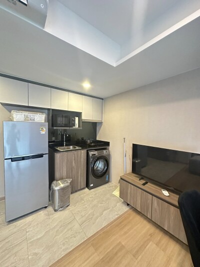 ลอยด์ ศูนย์วิจัย - ทองหล่อ / LLOYD Soonvijai - Thonglor-6