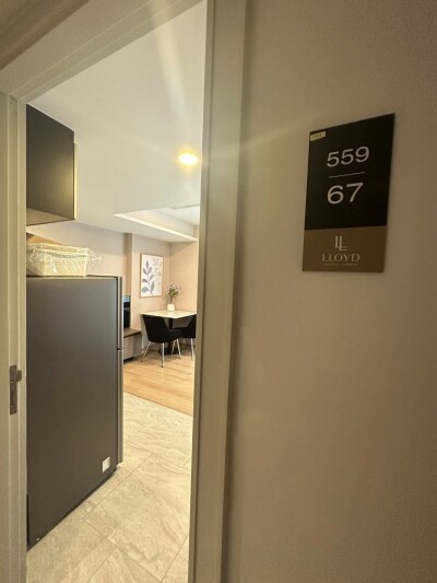 ลอยด์ ศูนย์วิจัย - ทองหล่อ / LLOYD Soonvijai - Thonglor-7