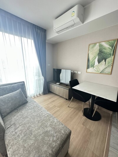 ลอยด์ ศูนย์วิจัย - ทองหล่อ / LLOYD Soonvijai - Thonglor-1