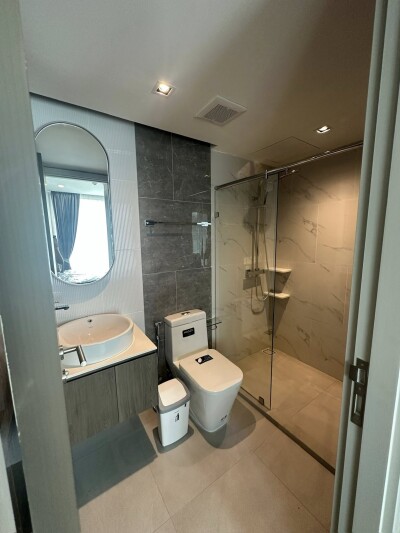 ลอยด์ ศูนย์วิจัย - ทองหล่อ / LLOYD Soonvijai - Thonglor-5