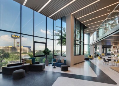 เอ สเปซ เมกา / A space Mega