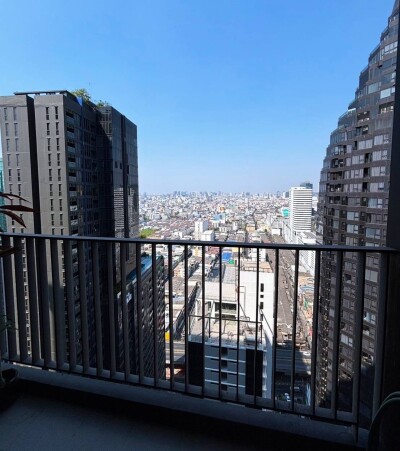 ไลฟ์ อโศก - พระราม 9 / Life Asoke - Rama 9