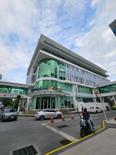 ลอยด์ ศูนย์วิจัย - ทองหล่อ / LLOYD Soonvijai - Thonglor