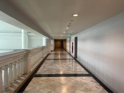 สเตท ทาวเวอร์ คอนโดมิเนียม / State Tower Condominium