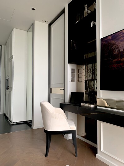 28 ชิดลม / 28 Chidlom-11