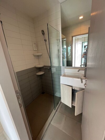 ไอดิโอ โมบิ สุขุมวิท (Ideo Mobi Sukhumvit) ติด BTS อ่อนนุช วิว: สระว่ายน้ำ ประเภทห้อง: สตูดิโอ ห้องน้ำ: 1 ห้อง (มีฝักบัว-8