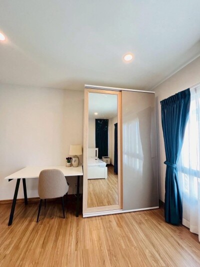 เซนโทร พหลฯ - วิภาวดี-11