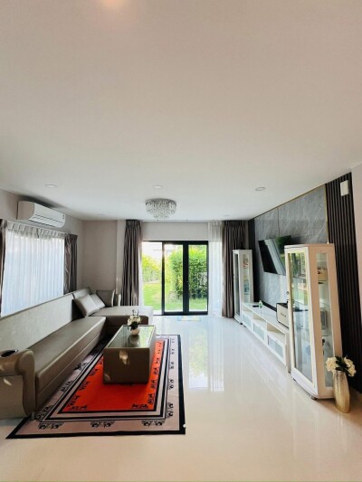 เซนโทร พหลฯ - วิภาวดี-3