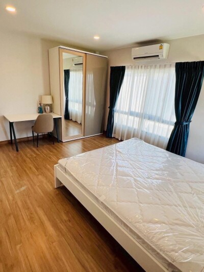 เซนโทร พหลฯ - วิภาวดี-12