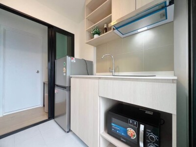 ชีวาทัย ฮอลล์มาร์ค ลาดพร้าว-โชคชัย 4 เฟส 2  1 ห้องนอน, 1 ห้องน้ำ, 1 ห้องครัว, 1 ห้องนั่งเล่น 27 ตรม. ชั้น 6 ตึก D-9