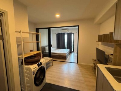 เอ สเปซ เมกา / A space Mega-8