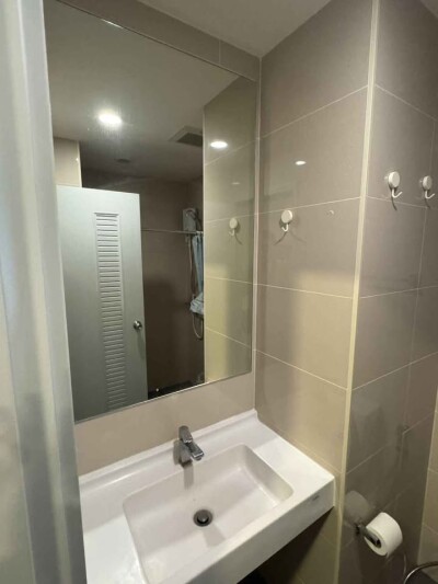 เอ สเปซ เมกา / A space Mega-9