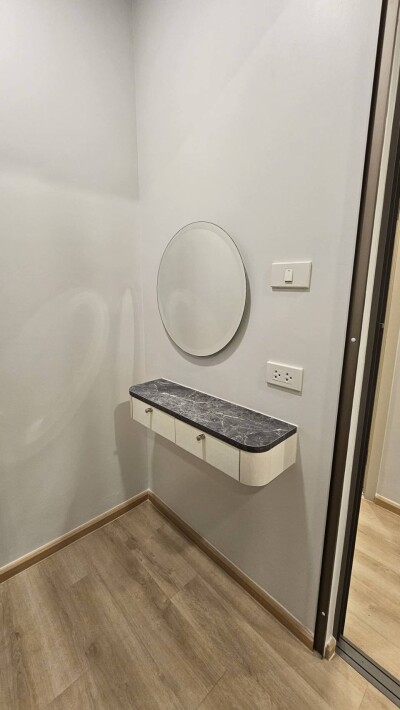 ให้เช่า คอนโด เอสคิว สุขุมวิท 101/1 / ESQUE Sukhumvit 101/1 ขนาด  25 ตร.ม. 1 ห้องนอน 1 ห้องน้ำ ชั้น 2-5