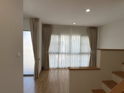 ให้เช่าทาวน์โฮม ลุมพินี ทาวน์ วิลล์ ศรีนครินทร์-แบริ่ง (LUMPINI TOWN VILLE SRINAKARIN – BEARING) 3 ชั้น 3 ห้องนอน-6