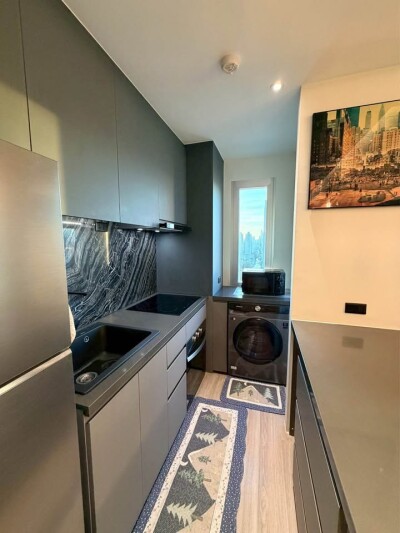 ทรู ทองหล่อ / Thru Thonglor-7