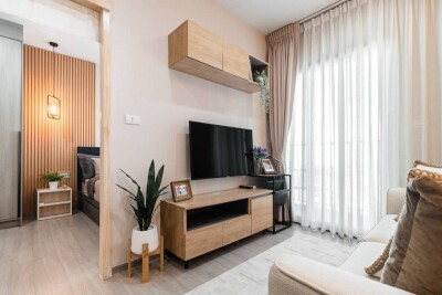 เดอะ เบส เพชรบุรี - ทองหล่อ / THE BASE Phetchaburi - Thonglor