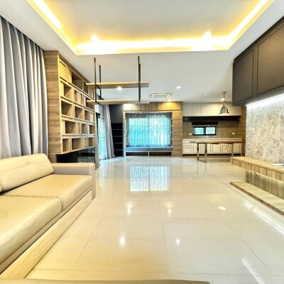 เศรษฐสิริ แจ้งวัฒนะ - ประชาชื่น 2 / 5 ห้องนอน 5 ห้องน้ำ-4