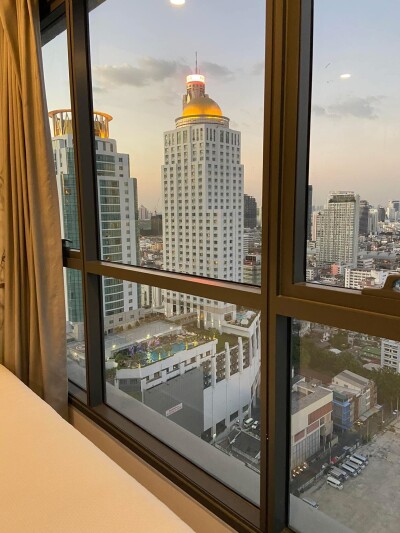 คิว ชิดลม - เพชรบุรี / Q Chidlom - Phetchaburi