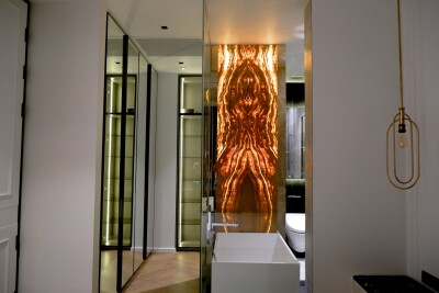 28 ชิดลม / 28 Chidlom