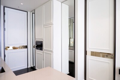 28 ชิดลม / 28 Chidlom