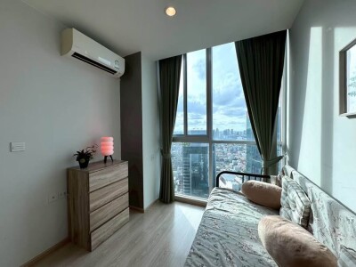 โนเบิล รีวอลฟ์ รัชดา 2 / Noble Revolve Ratchada 2