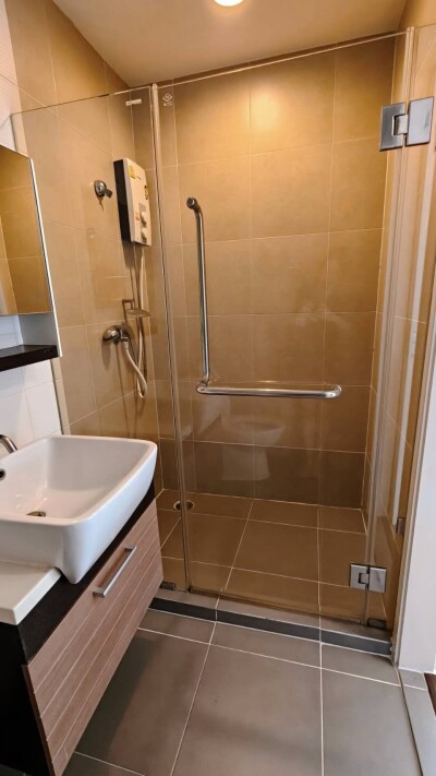 วิสซ์ดอม ปุณณวิถี สเตชั่น / Whizdom Punnawithi