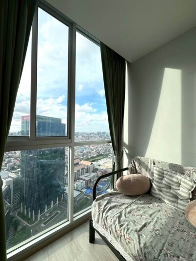 โนเบิล รีวอลฟ์ รัชดา 2 / Noble Revolve Ratchada 2