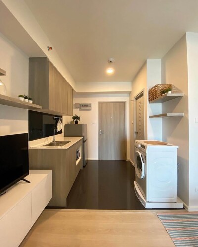 เอ สเปซ เมกา / A space Mega