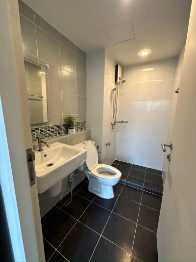 ดีคอนโด อ่อนนุช - พระราม 9 / D condo Onnut - Rama 9