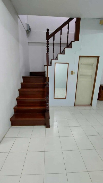 🏡 บ้านว่างให้เช่า – ซอยวัดกู้ ปากเกร็ด 📍 ขนาด 40 ตรว.