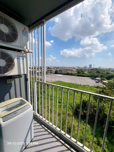 เดอะทรัสต์ @ BTS เอราวัณ / The Trust @ BTS Erawan-9